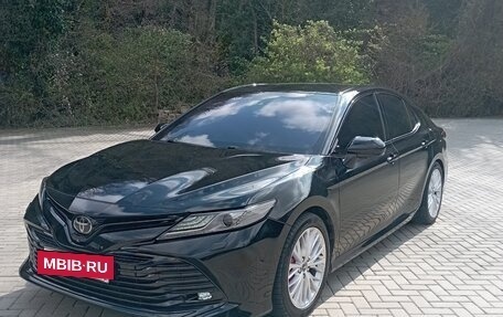 Toyota Camry, 2019 год, 3 050 000 рублей, 6 фотография