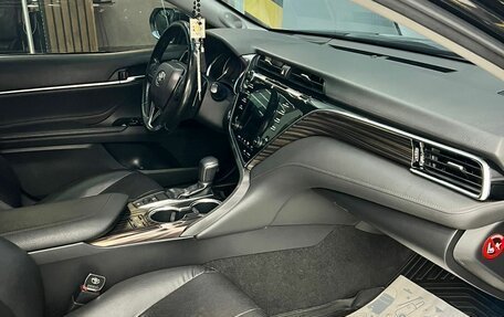 Toyota Camry, 2019 год, 3 050 000 рублей, 16 фотография