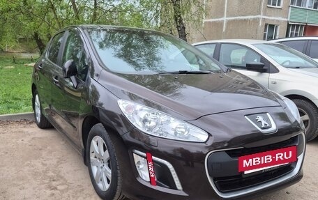 Peugeot 308 II, 2012 год, 550 000 рублей, 2 фотография