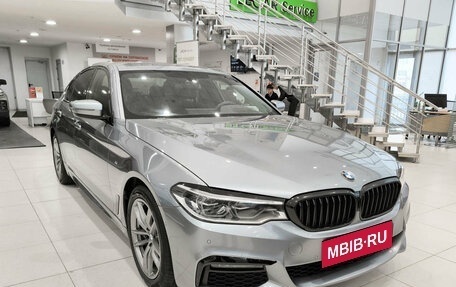 BMW 5 серия, 2019 год, 4 350 000 рублей, 3 фотография