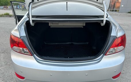 Hyundai Solaris II рестайлинг, 2011 год, 850 000 рублей, 6 фотография
