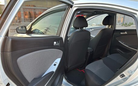 Hyundai Solaris II рестайлинг, 2011 год, 850 000 рублей, 7 фотография