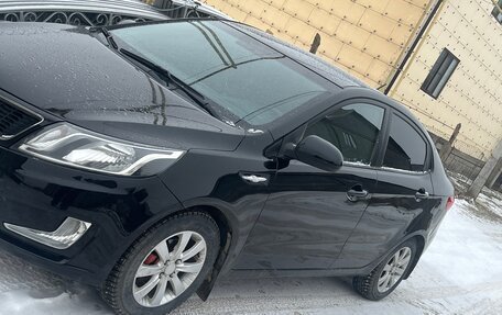 KIA Rio III рестайлинг, 2013 год, 700 000 рублей, 2 фотография
