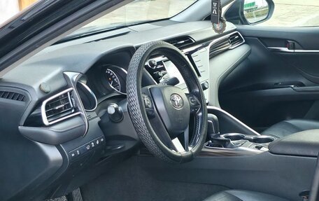 Toyota Camry, 2020 год, 2 390 000 рублей, 3 фотография