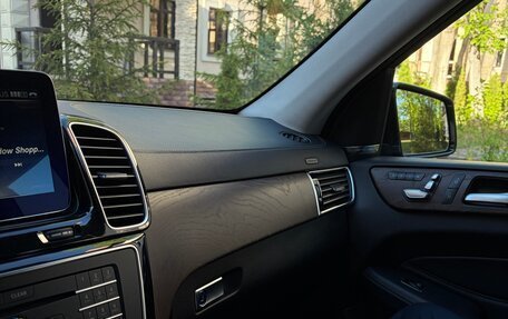 Mercedes-Benz GLS, 2016 год, 4 000 000 рублей, 38 фотография