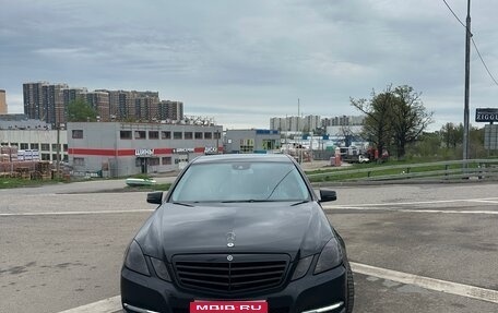 Mercedes-Benz E-Класс, 2011 год, 1 900 000 рублей, 1 фотография