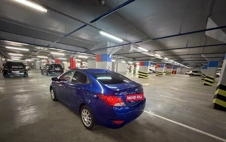 Hyundai Solaris II рестайлинг, 2013 год, 890 000 рублей, 4 фотография