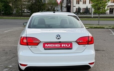 Volkswagen Jetta VI, 2012 год, 1 050 000 рублей, 4 фотография