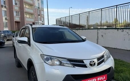 Toyota RAV4, 2013 год, 1 830 000 рублей, 2 фотография