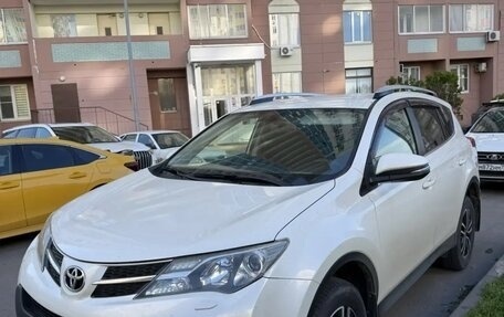 Toyota RAV4, 2013 год, 1 830 000 рублей, 3 фотография