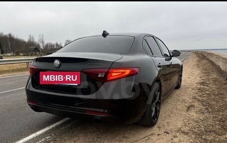 Alfa Romeo Giulia II, 2019 год, 2 100 000 рублей, 6 фотография
