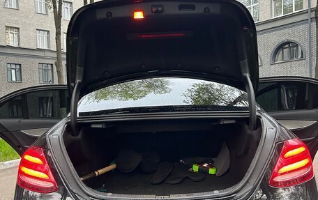Mercedes-Benz E-Класс, 2018 год, 3 000 000 рублей, 8 фотография