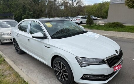 Skoda Superb III рестайлинг, 2025 год, 3 590 000 рублей, 1 фотография