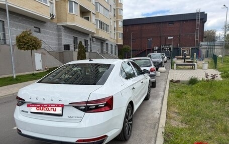 Skoda Superb III рестайлинг, 2025 год, 3 590 000 рублей, 5 фотография