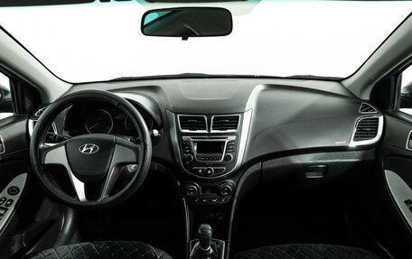 Hyundai Solaris II рестайлинг, 2016 год, 1 050 000 рублей, 13 фотография