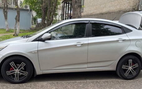 Hyundai Solaris II рестайлинг, 2014 год, 820 000 рублей, 5 фотография