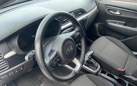 KIA Rio IV, 2017 год, 1 355 000 рублей, 10 фотография