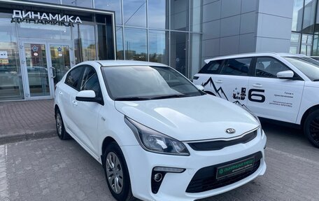 KIA Rio IV, 2017 год, 1 355 000 рублей, 3 фотография