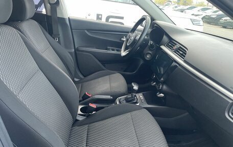 KIA Rio IV, 2017 год, 1 355 000 рублей, 13 фотография