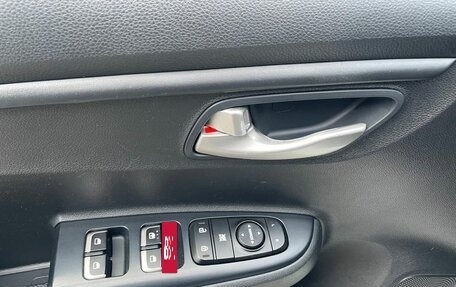KIA Rio IV, 2017 год, 1 355 000 рублей, 14 фотография