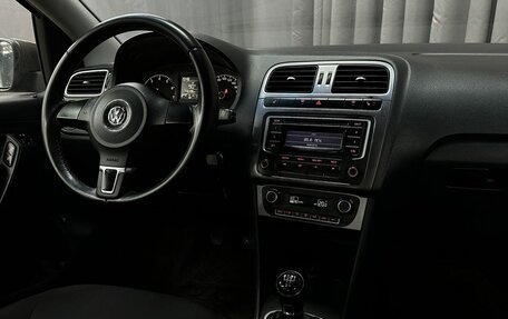 Volkswagen Polo VI (EU Market), 2015 год, 999 777 рублей, 23 фотография