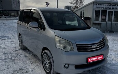 Toyota Noah III, 2013 год, 1 415 000 рублей, 1 фотография