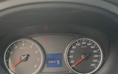 Mitsubishi Outlander III рестайлинг 3, 2016 год, 1 690 000 рублей, 13 фотография