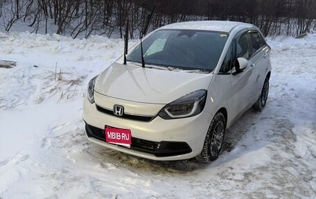 Honda Fit, 2024 год, 3 200 000 рублей, 1 фотография