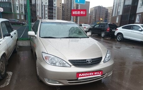 Toyota Camry V40, 2003 год, 600 000 рублей, 2 фотография