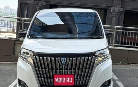 Toyota Esquire I, 2020 год, 3 100 000 рублей, 1 фотография