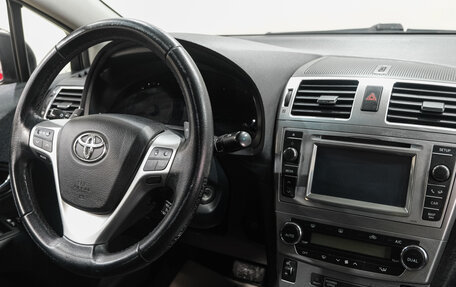 Toyota Avensis III рестайлинг, 2012 год, 1 529 000 рублей, 21 фотография