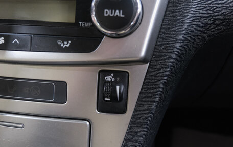 Toyota Avensis III рестайлинг, 2012 год, 1 529 000 рублей, 30 фотография