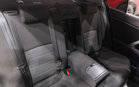 Toyota Avensis III рестайлинг, 2012 год, 1 529 000 рублей, 36 фотография