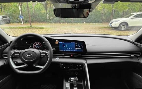 Hyundai Elantra, 2022 год, 1 262 000 рублей, 17 фотография