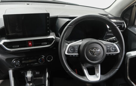 Toyota Raize I, 2021 год, 1 699 000 рублей, 18 фотография