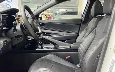 Hyundai Elantra, 2022 год, 1 300 000 рублей, 14 фотография