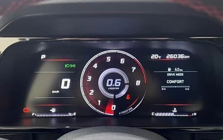 Hyundai Elantra, 2022 год, 1 300 000 рублей, 12 фотография