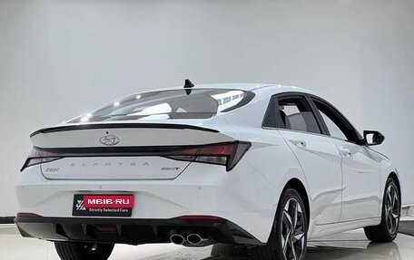 Hyundai Elantra, 2022 год, 1 300 000 рублей, 6 фотография