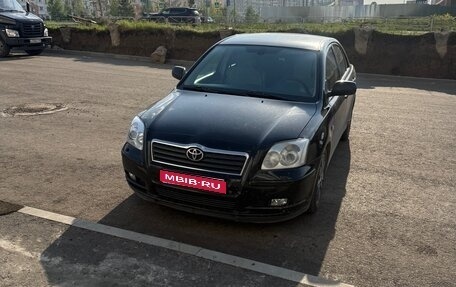 Toyota Avensis III рестайлинг, 2004 год, 620 000 рублей, 1 фотография