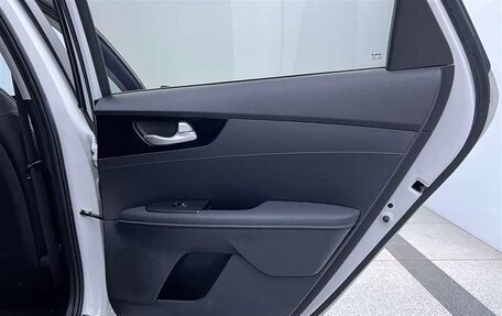 KIA K3, 2022 год, 1 250 000 рублей, 28 фотография