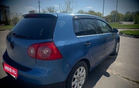 Volkswagen Golf V, 2004 год, 600 000 рублей, 5 фотография