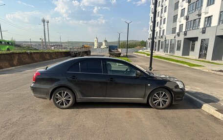 Toyota Avensis III рестайлинг, 2004 год, 620 000 рублей, 3 фотография