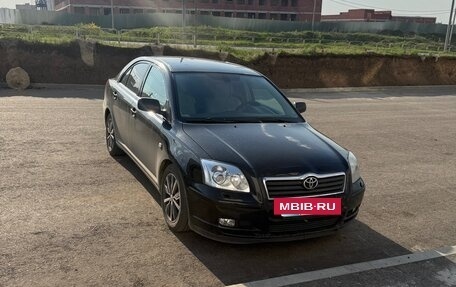 Toyota Avensis III рестайлинг, 2004 год, 620 000 рублей, 2 фотография