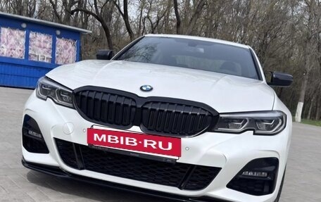 BMW 3 серия, 2019 год, 4 000 000 рублей, 6 фотография