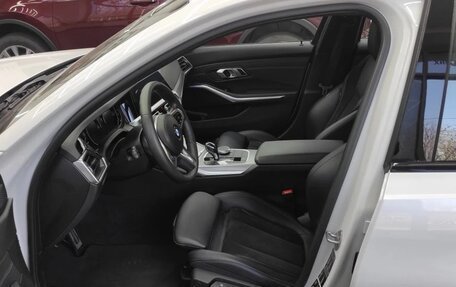 BMW 3 серия, 2019 год, 4 000 000 рублей, 37 фотография