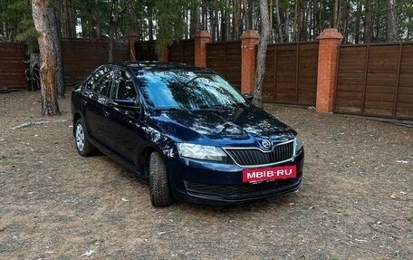 Skoda Rapid I, 2017 год, 900 000 рублей, 2 фотография