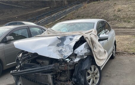 Volkswagen Polo VI (EU Market), 2012 год, 300 000 рублей, 2 фотография