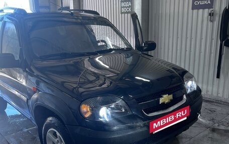 Chevrolet Niva I рестайлинг, 2011 год, 510 000 рублей, 2 фотография