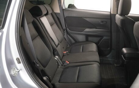 Mitsubishi Outlander III рестайлинг 3, 2013 год, 1 379 000 рублей, 7 фотография