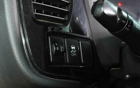Mitsubishi Outlander III рестайлинг 3, 2013 год, 1 379 000 рублей, 16 фотография